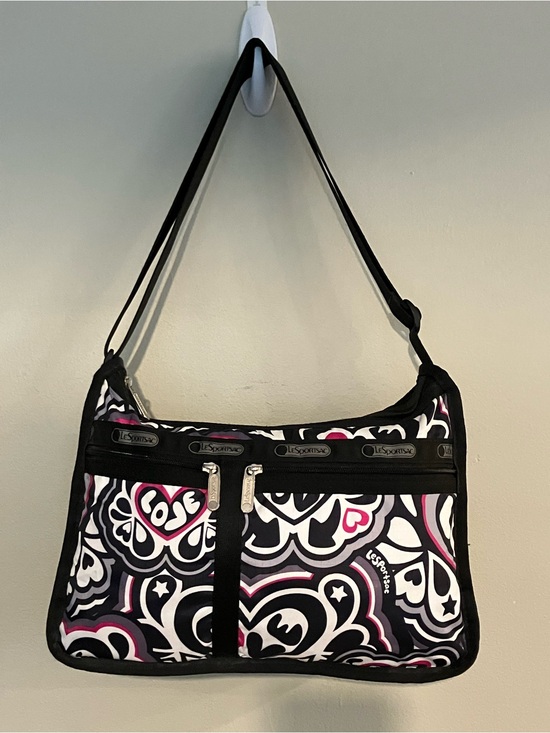 Lesportsac Handbags - LeSportsac Love Crossbody Shoulder Bag